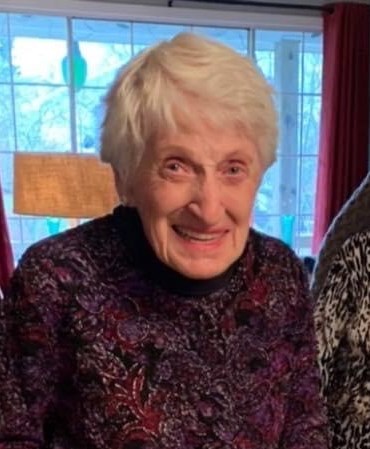 Obituario de Betty Irene Dauphinee