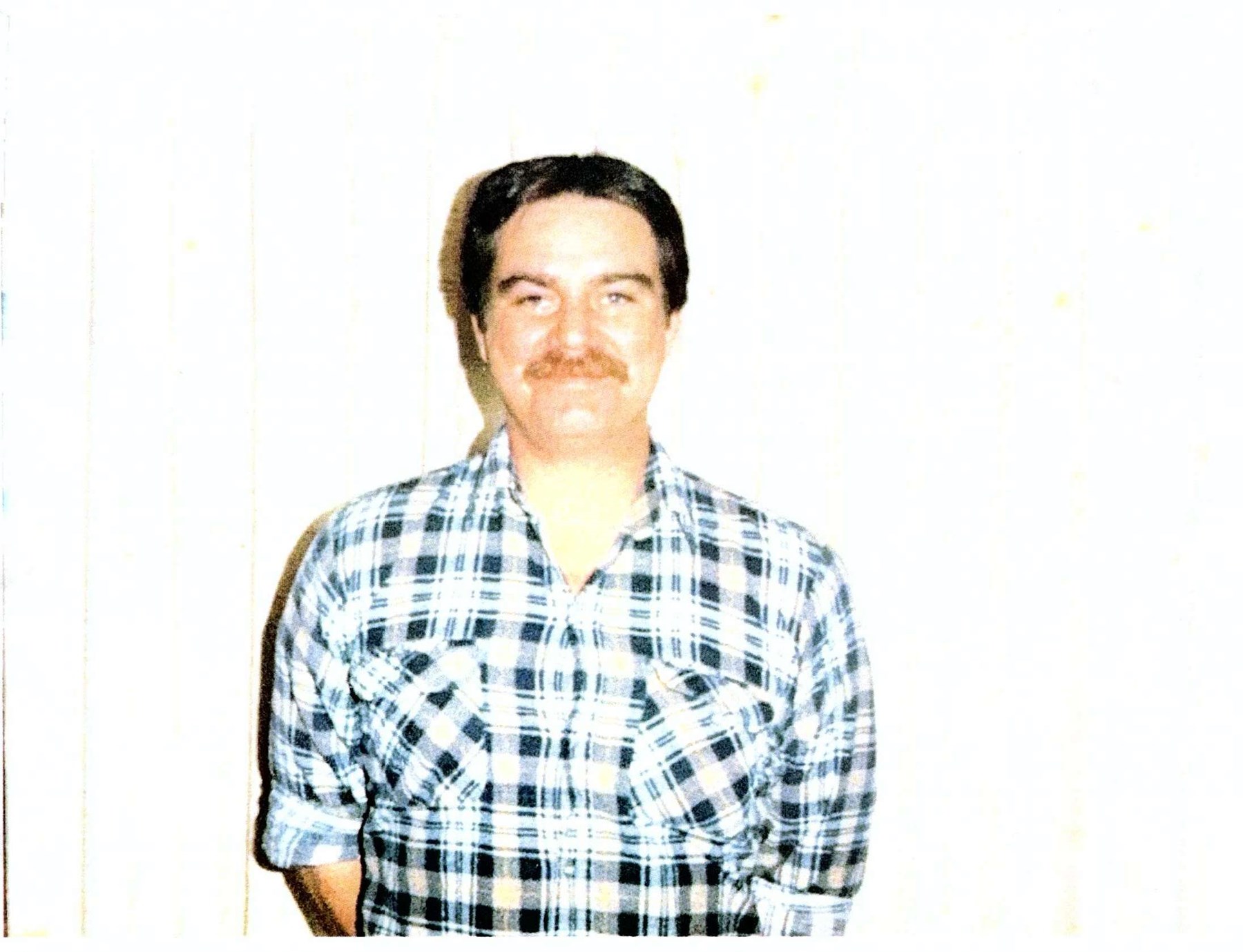 Obituario de Larry Guynes