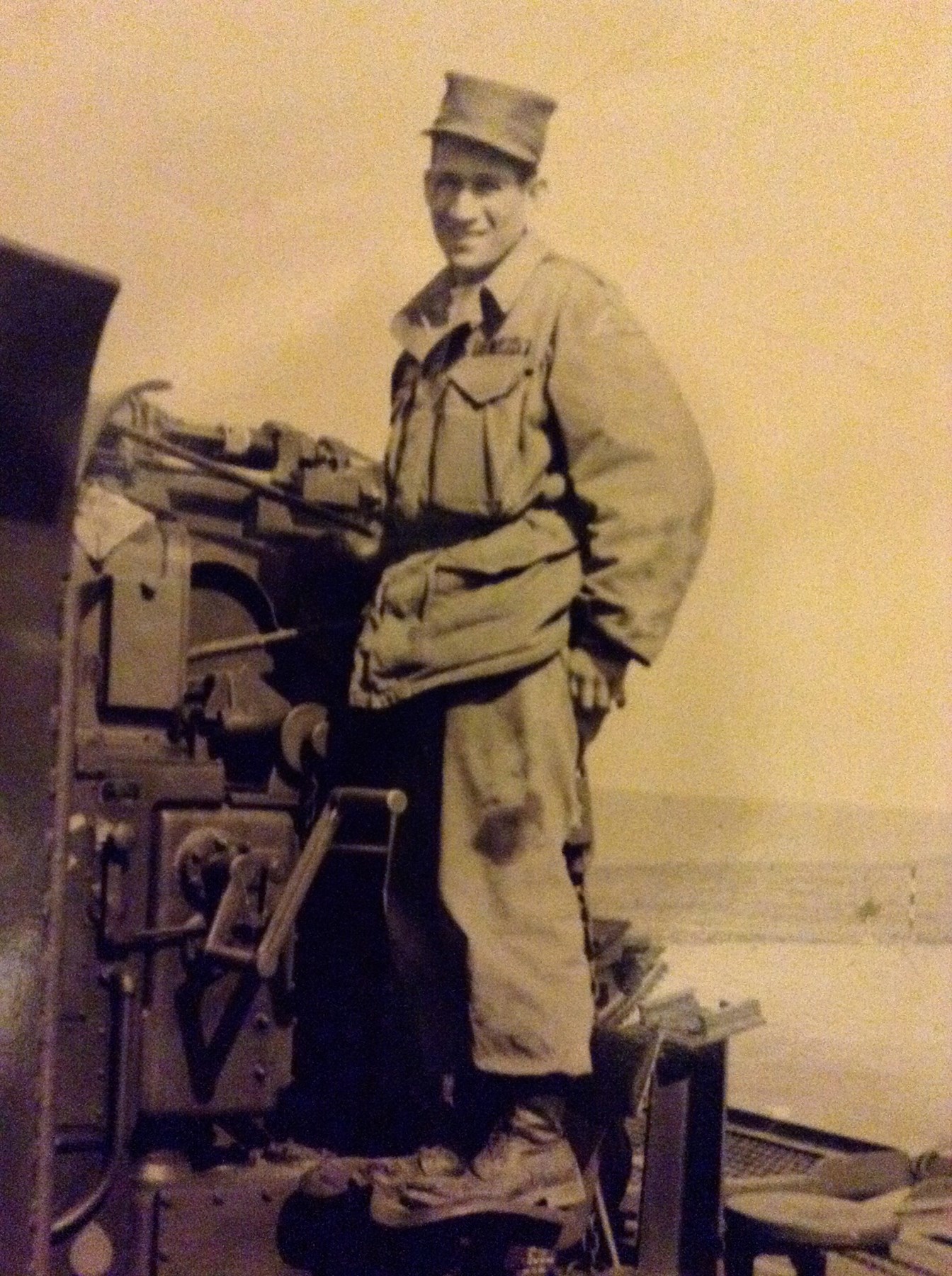 Obituary of Roberto F. Enriquez