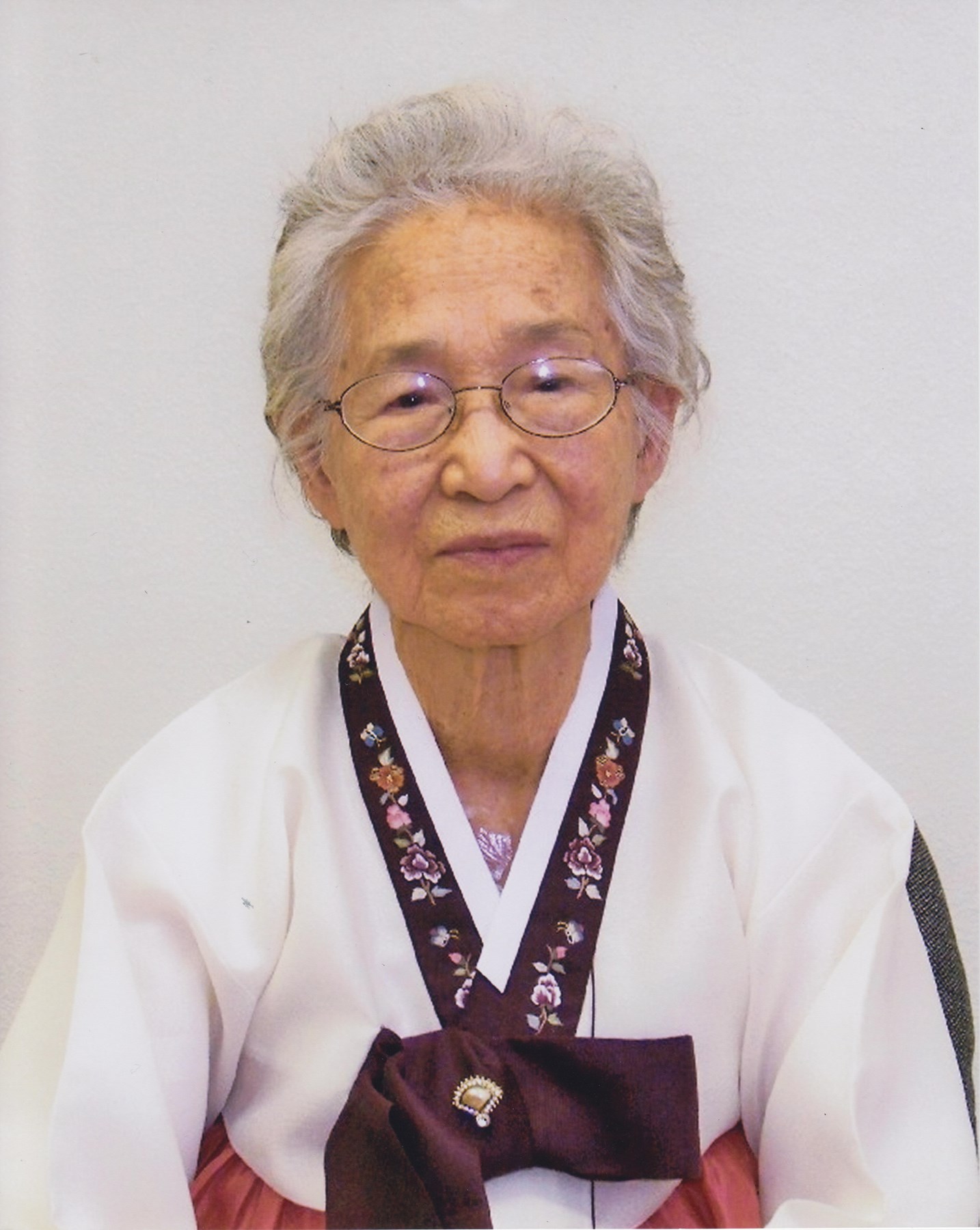 Obituario de Dong Hi Lee