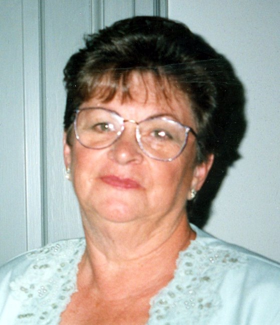Obituario de Betty Eagle Ware