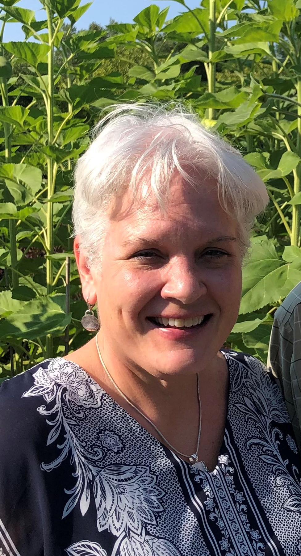 Obituary of Julie Elizabeth DeGraw