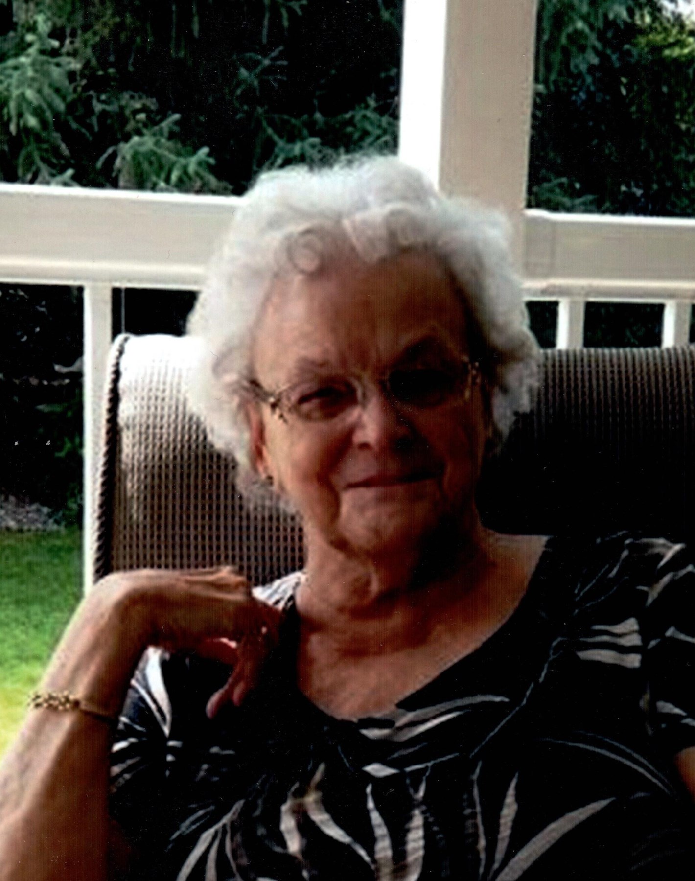 Obituario de Lillian K Stone