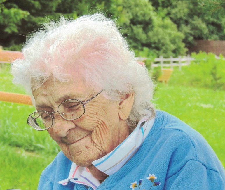 obituary image