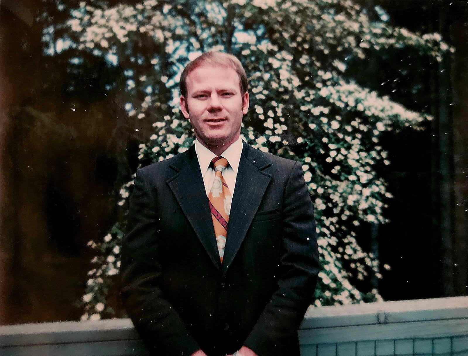 Obituary of Bruce Elwin Russell