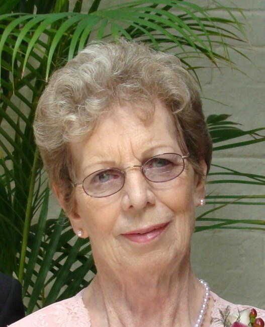 Obituary of Myrtle June Cross