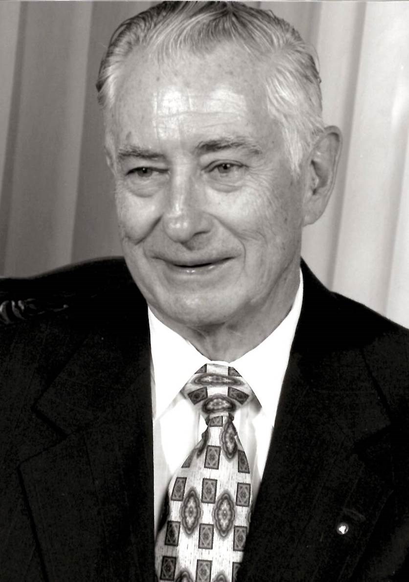 Obituary of Von Lee Smith