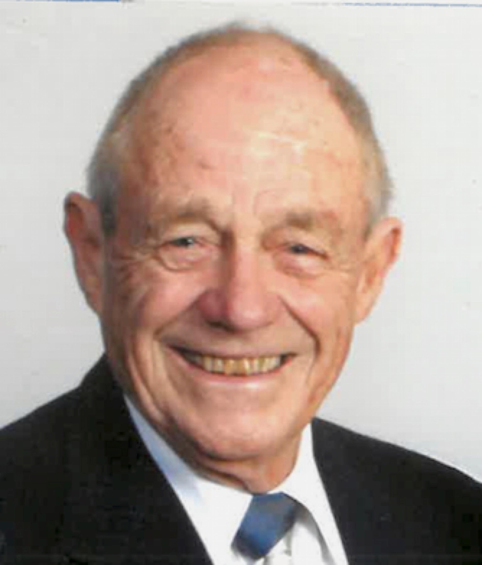 Walter Girdlestone Obituary