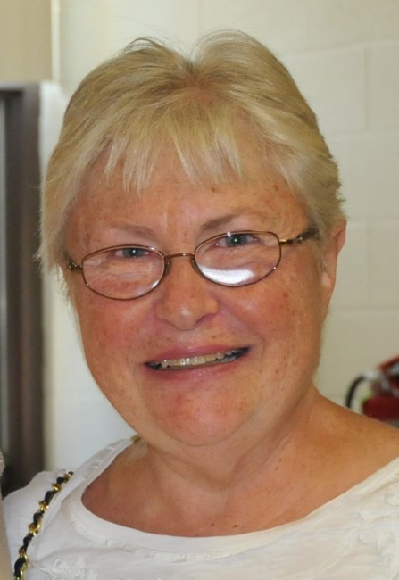 Obituario de Elaine Catherine McLean