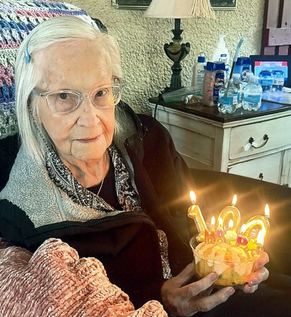 Avis de décès de Violet Mae Quinehan