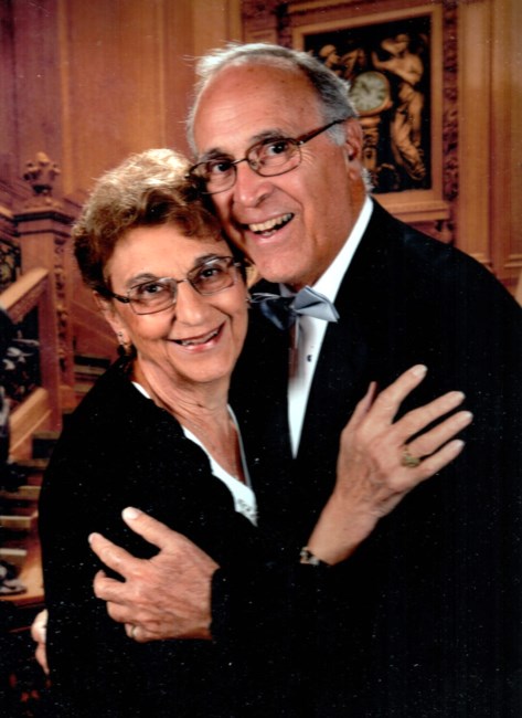 Avis de décès de Elena M Midolo