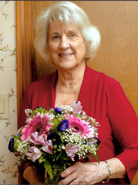 Obituary of Lenore Stevens