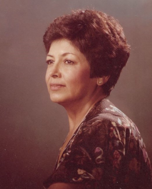 Obituary of Esther Pacheco Arciniega