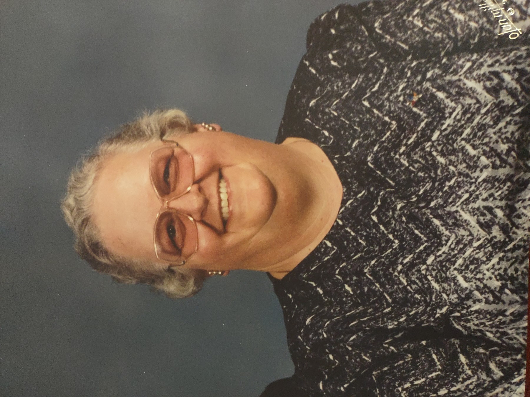 Obituary of Betty Louise Knight