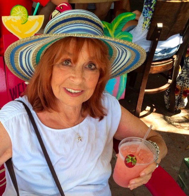 Obituario de June More