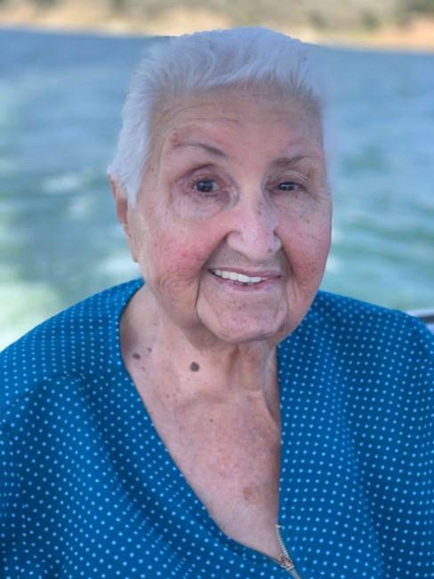 Obituary of Delia Velderrain Perez