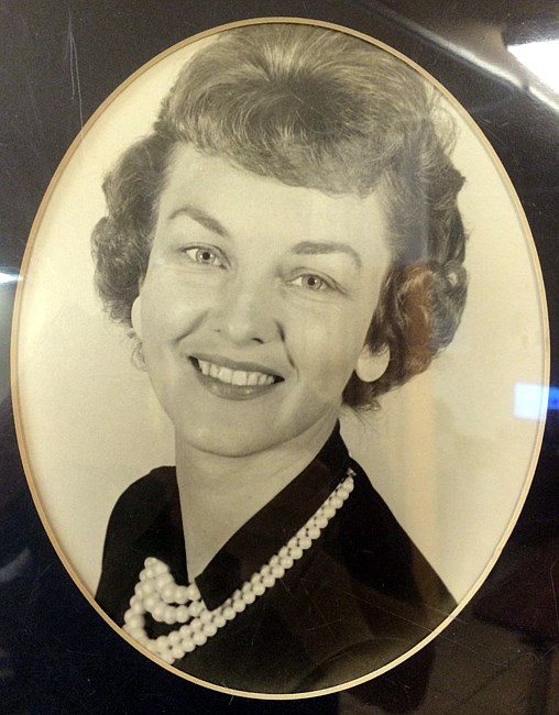 Obituary of Betty Ellen Cowan
