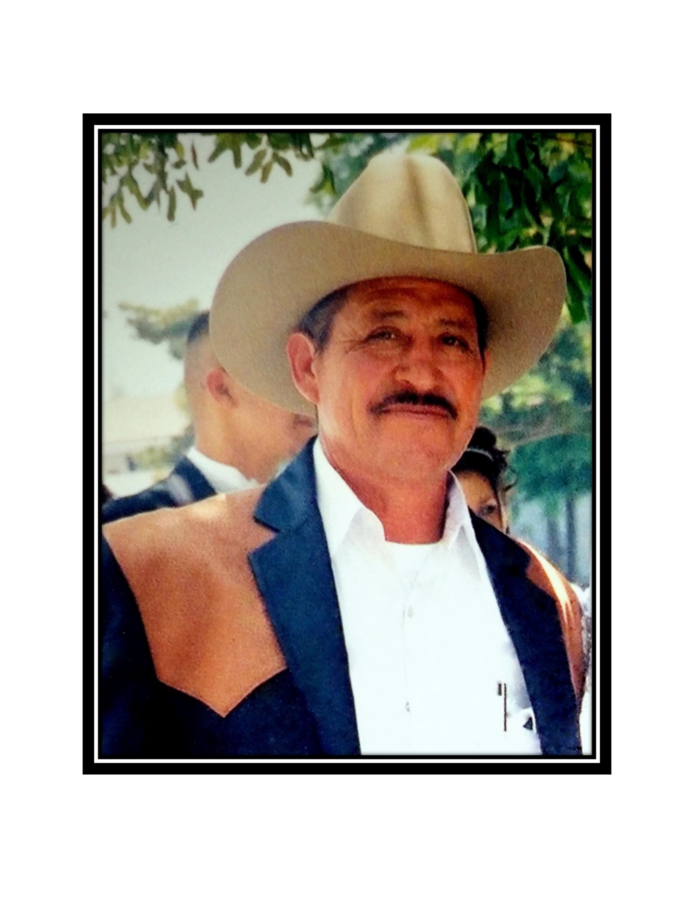 Obituary of Efrain Duarte