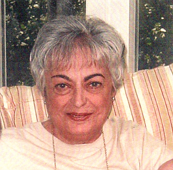 Obituario de Irene Linda Tuccillo