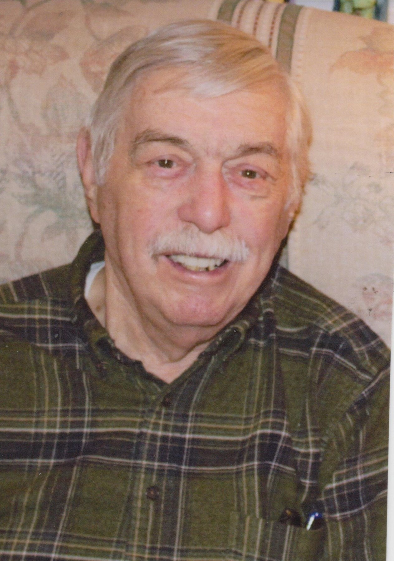 Obituary of Robert John Raplee