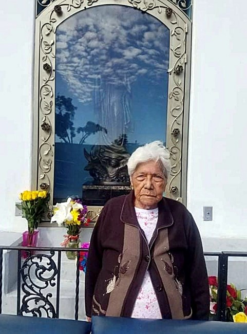 Obituary of Guadalupe Flores Lay