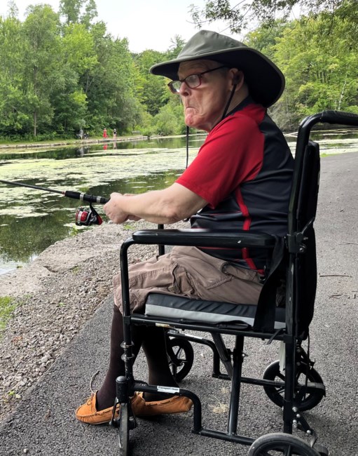 Obituary of Robert Thomas Tannahill