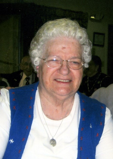 Obituary of Muriel Andris Richards Hefner
