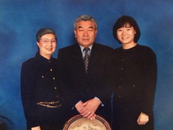 Obituary of Mr. Joon Hi Song, Mrs. Chun Hi Song, and Ms.Julie Kun Song
