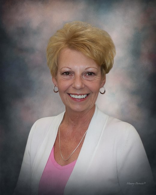 Obituary of Susan Maureen Dale DeWoody