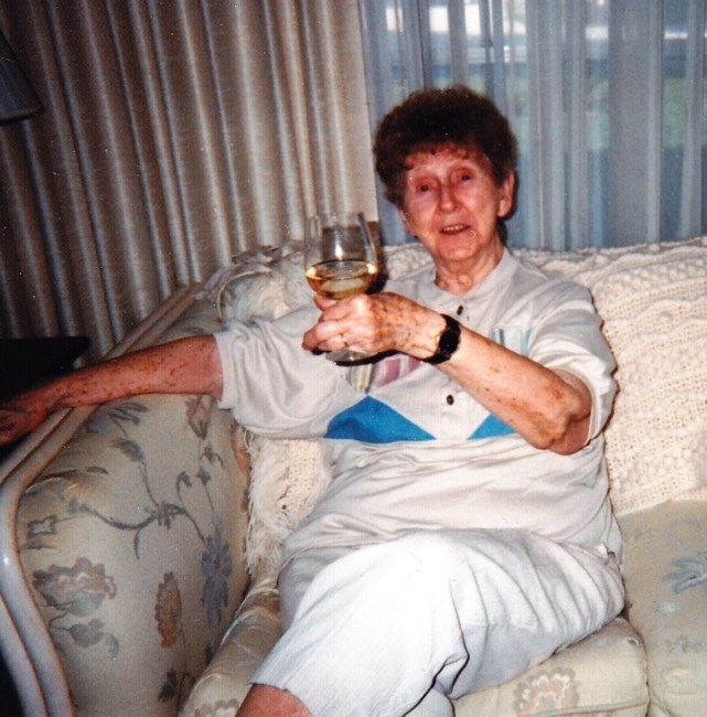 Obituary of Julia V. Yedlosky Perry