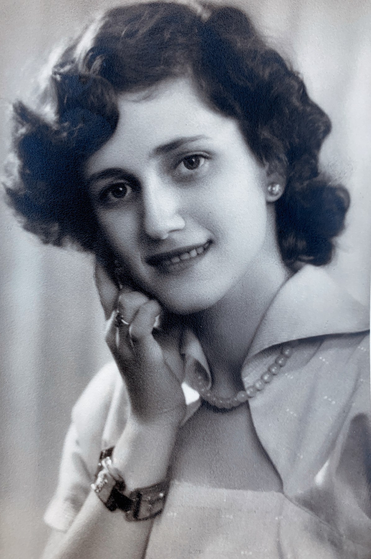 Avis de décès de Eugenia May Markantonis