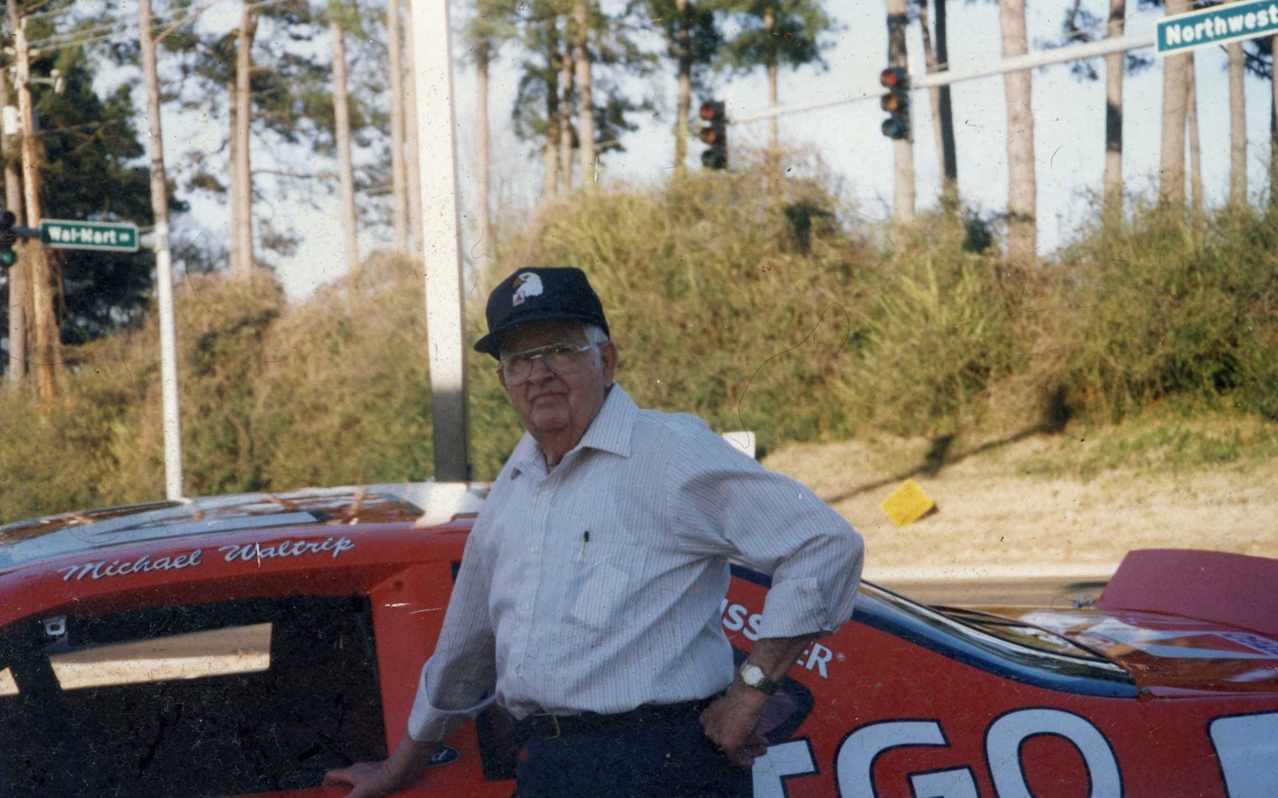 Obituary of William Rodgers "Bob" Adcox