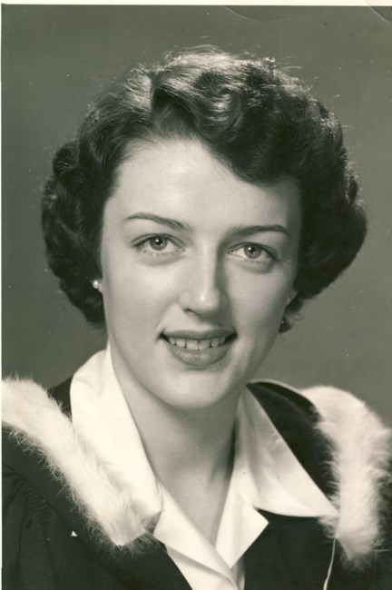 Obituary of Mrs. Sheila Margaret Woodside