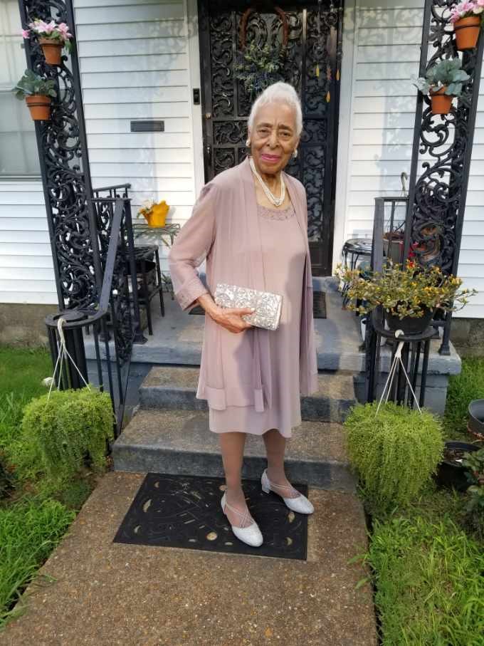 Obituary of Opal L Howell