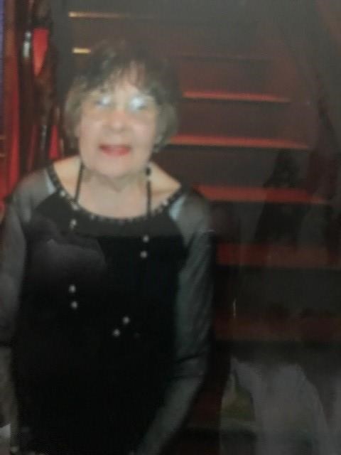 Obituary of Elizabeth Karl Knowles