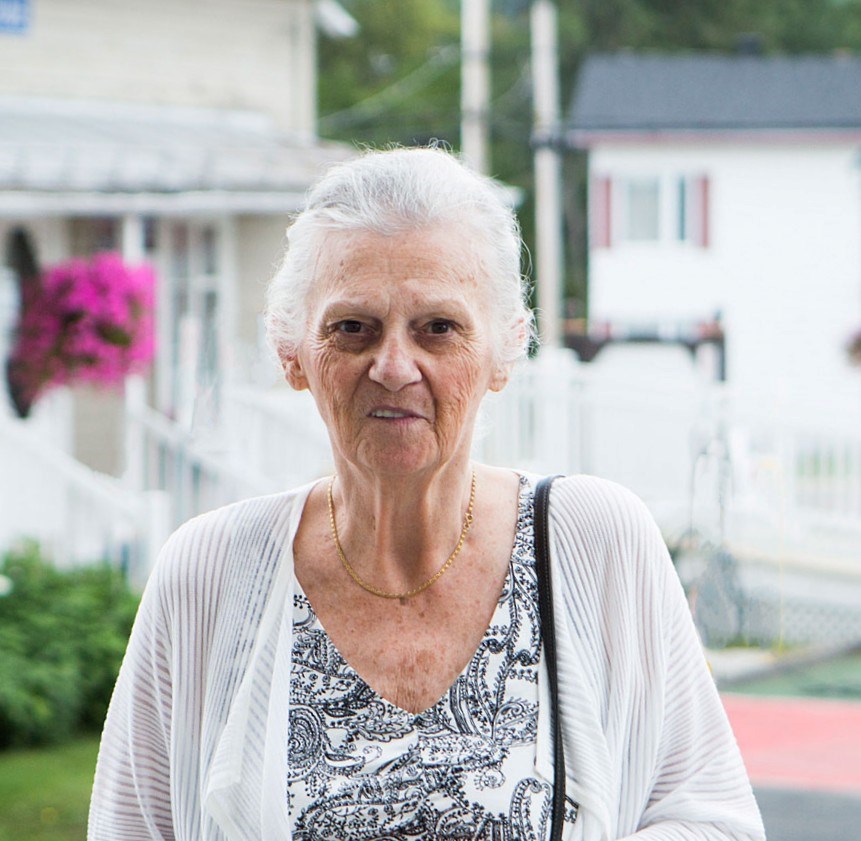 Obituary of Arlette Deschamps