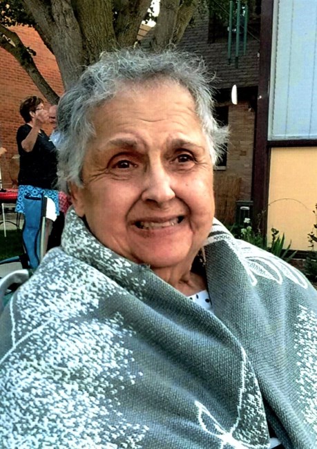 Obituary of Louise E. Lapinski