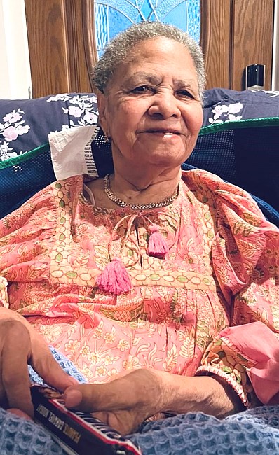 Obituary of Aurelina Reyes