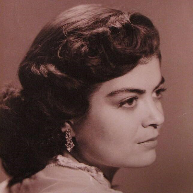 Obituary of Adela C. Mendez