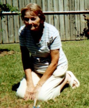 Obituary of Essie Renfroe Romero