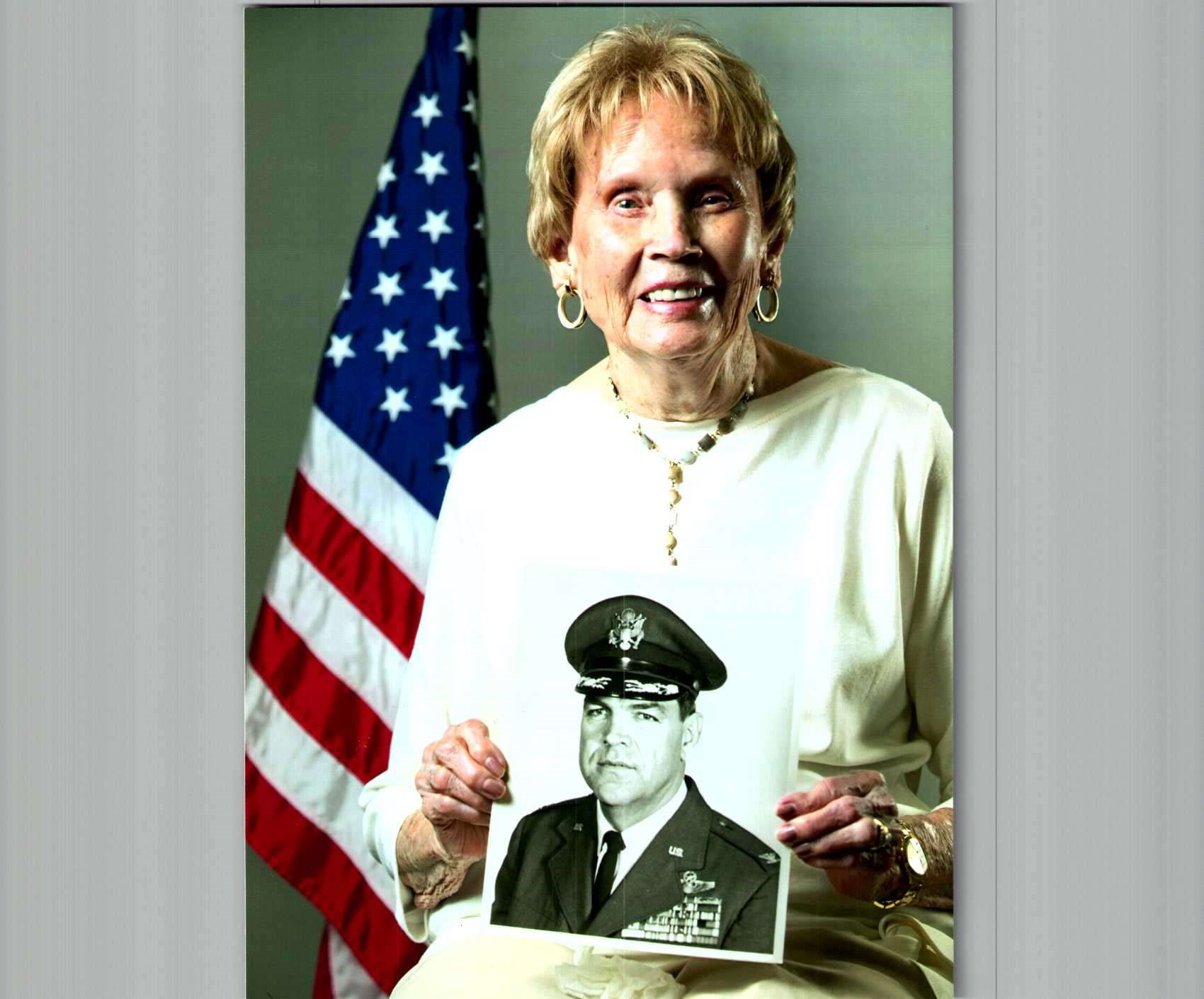 Obituary of Carolyn Sawyer Spencer