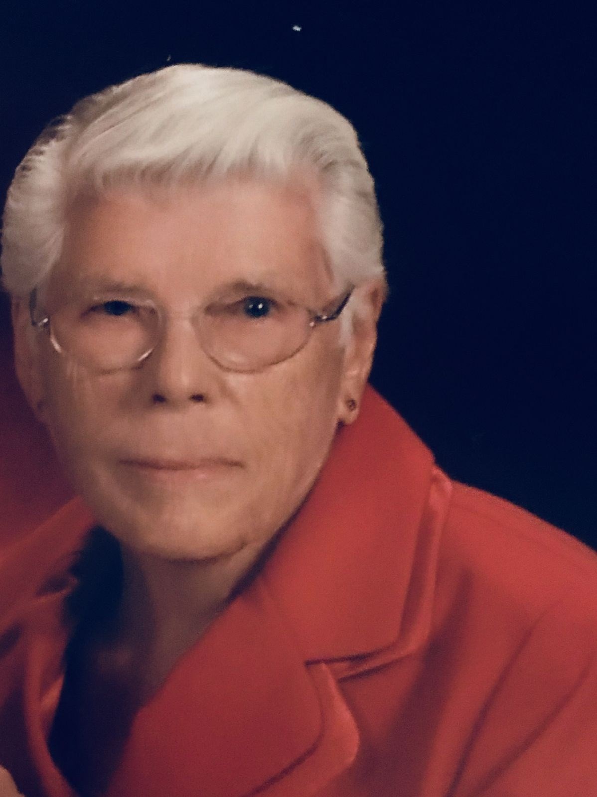 Obituary of Helen Ann McKennon