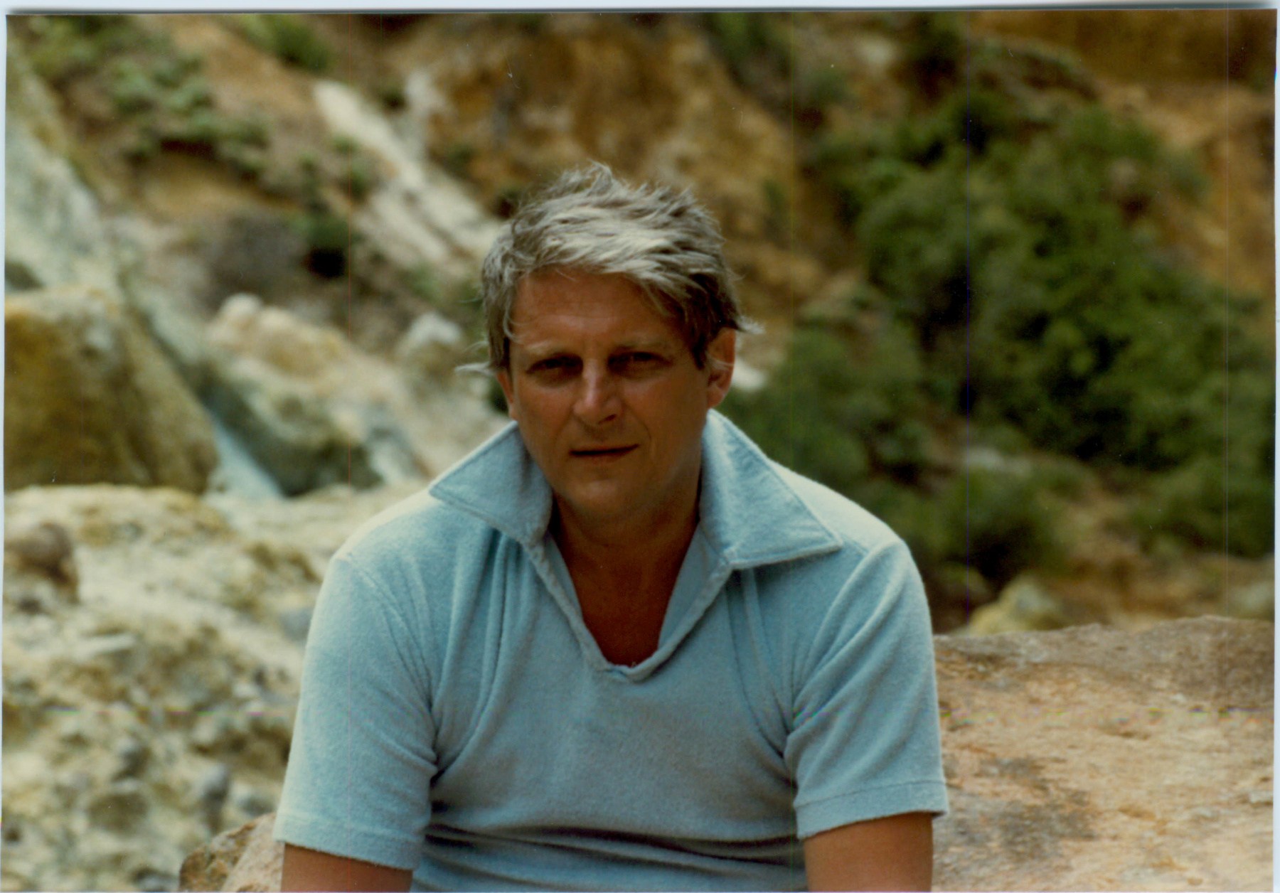 Obituario de Dr. Peter Joseph Gulden Jr.