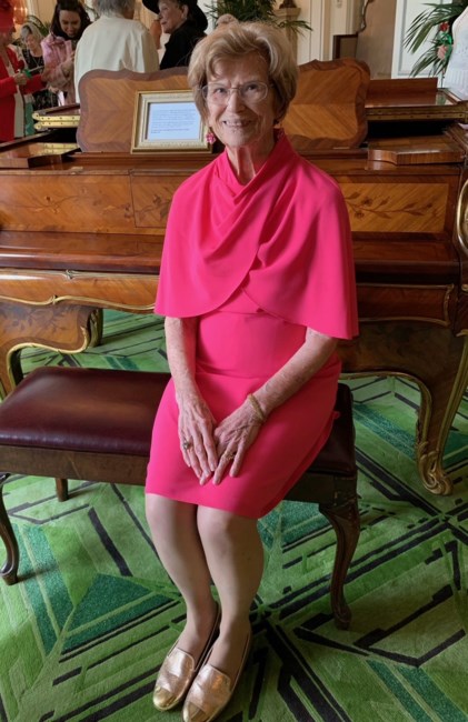 Obituary of Evelyn Jones Woods