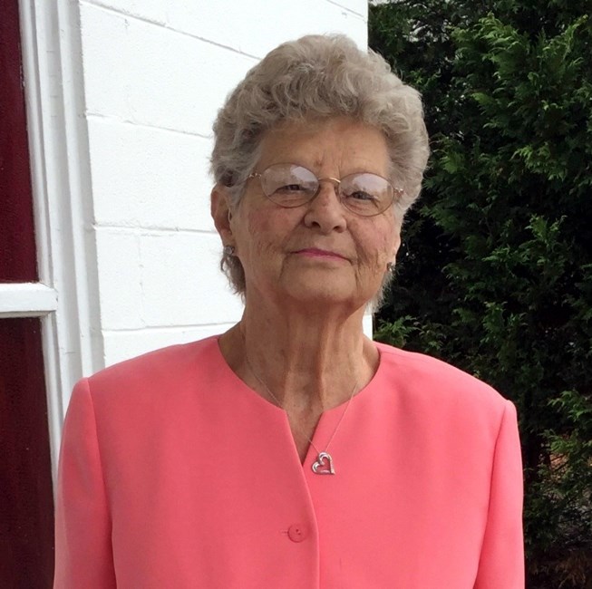 Obituary of Lois Wade Lawhorn