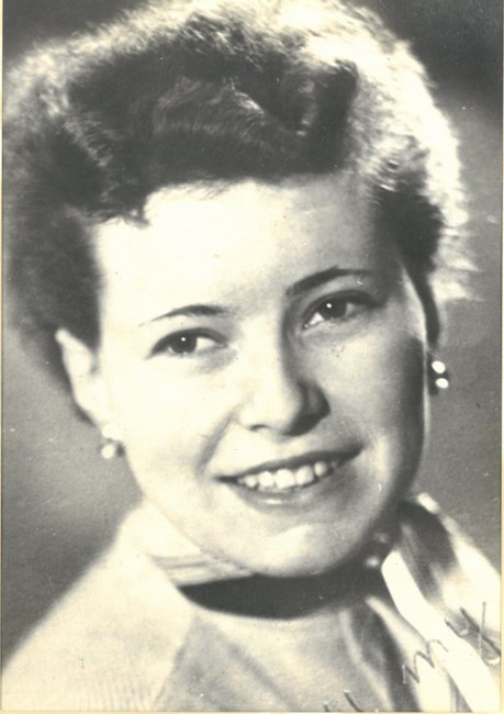 Obituary of Margit Savoy