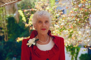 Obituary of Blanche Mouledoux Comiskey