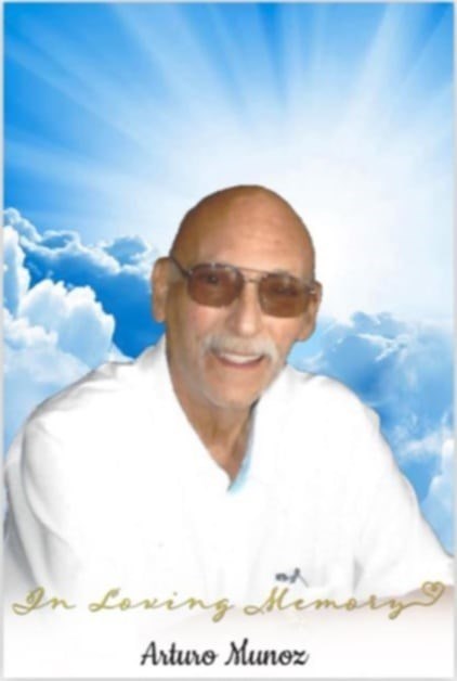Obituario de Arturo Munoz