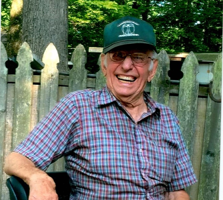 Obituary of Clifford E Moore