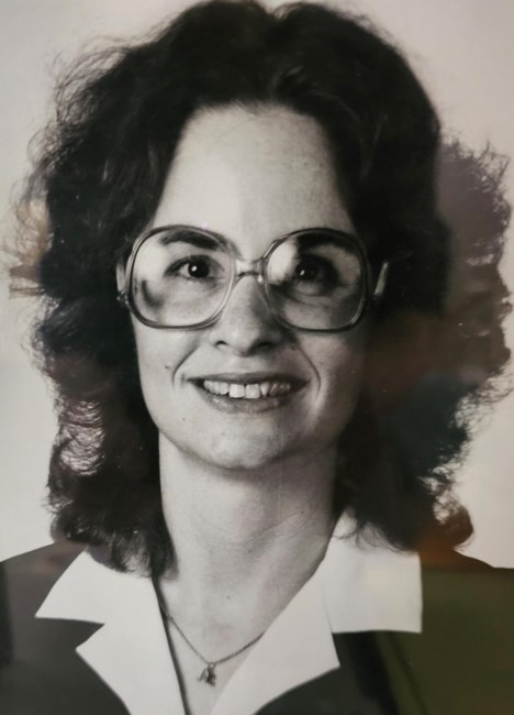 Obituary of Nina Ruth Darling-Bennett